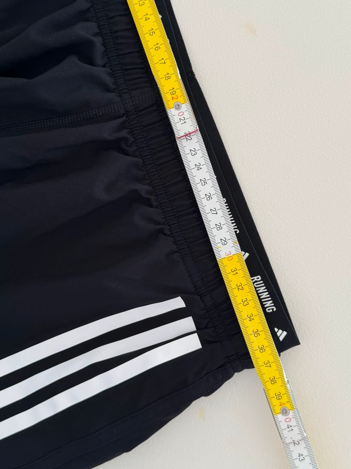 Short running Adidas 2-en-1 noir taille M - VM2606132 - Photo 11/11