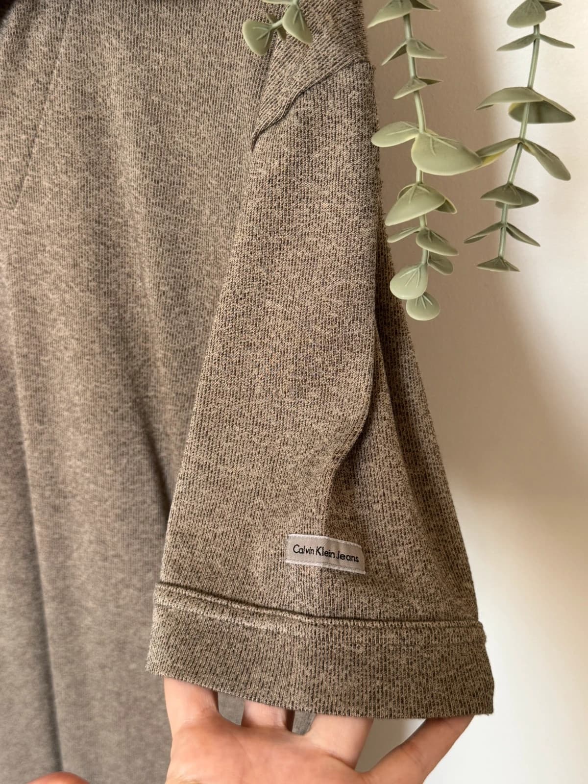 Polo maille Calvin Klein Jeans taupe chiné col ouvert taille L - SK2606122 - Photo 4/9