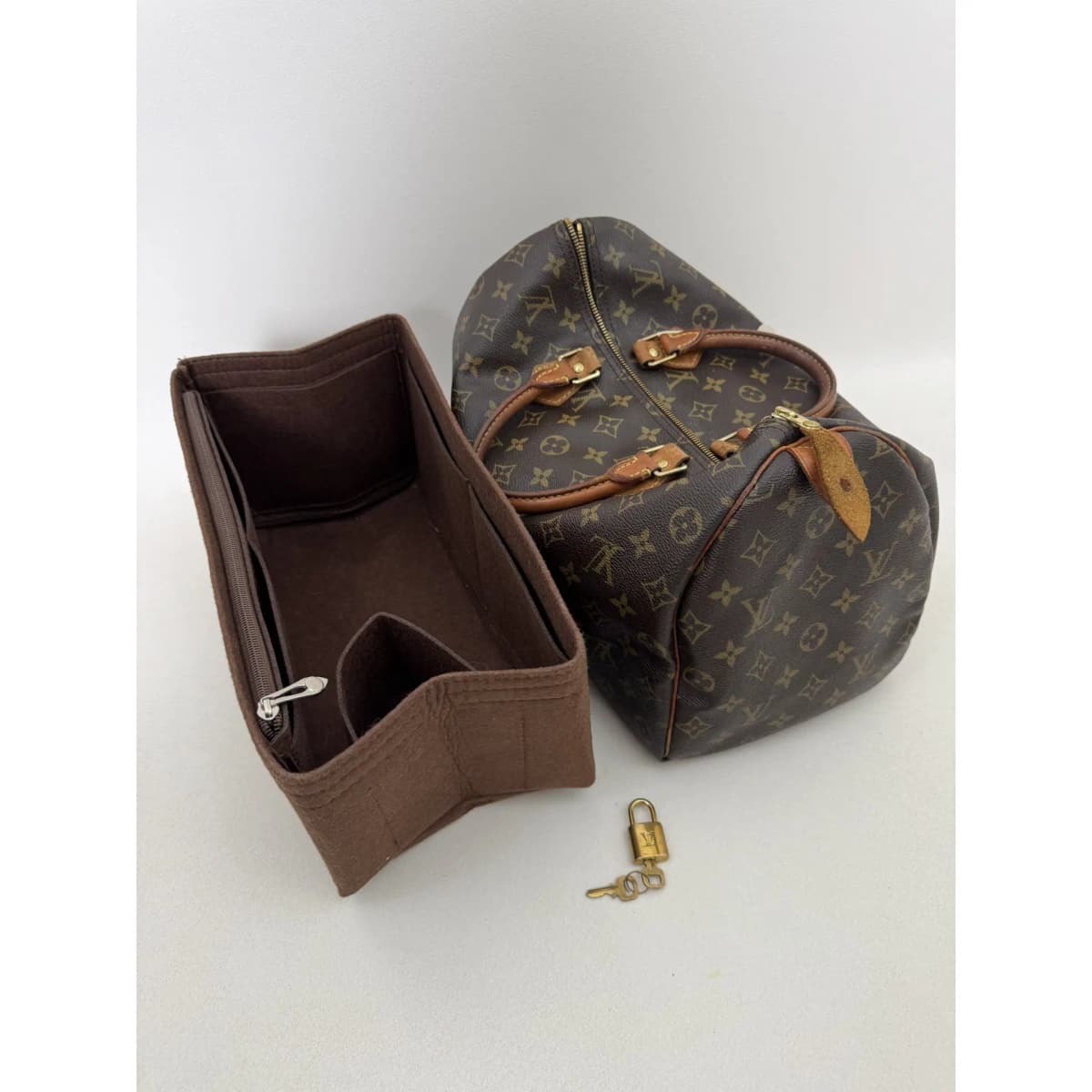 Sac à main Louis Vuitton Speedy 35 Monogram marron vintage - Photo 14/15