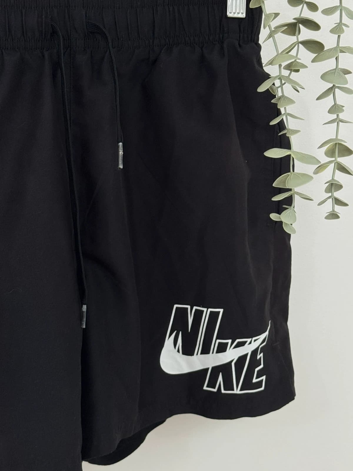 Short de bain Nike noir logo oversize taille S - BR260425 - Photo 3/7