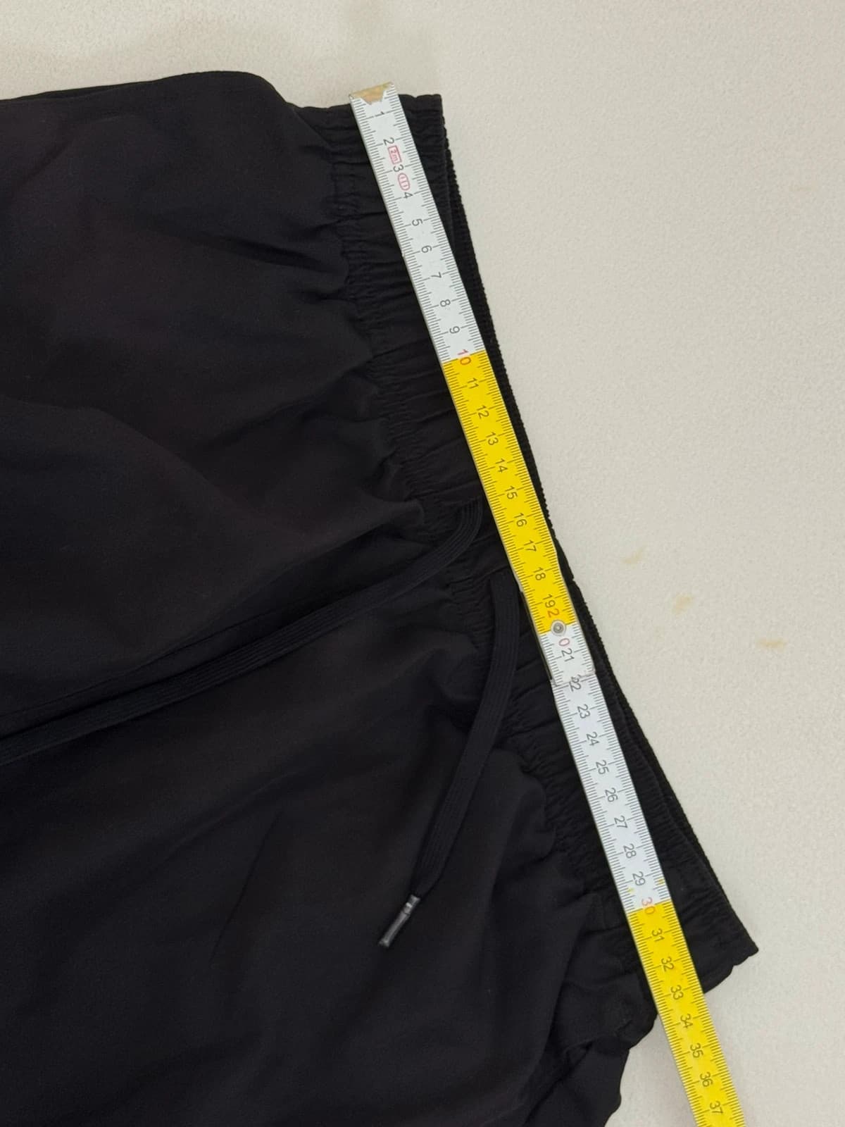 Short de bain Nike noir logo oversize taille S - BR260425 - Photo 7/7