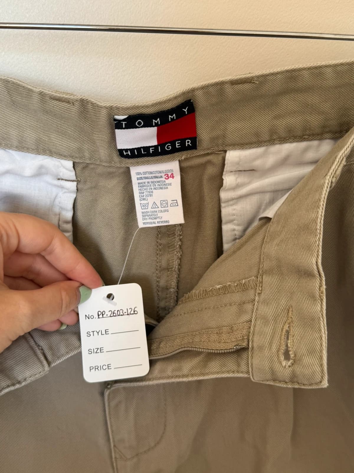 Short chino à pinces Tommy Hilfiger beige taille W34 - PP2603126 - Photo 3/7