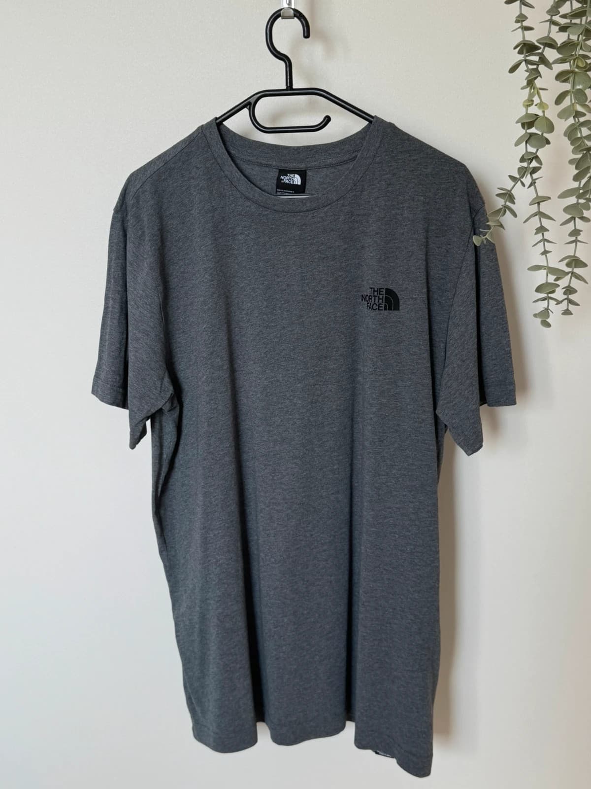T-shirt The North Face gris chiné logo poitrine et dos taille L - FP2607107 - Photo 2/10