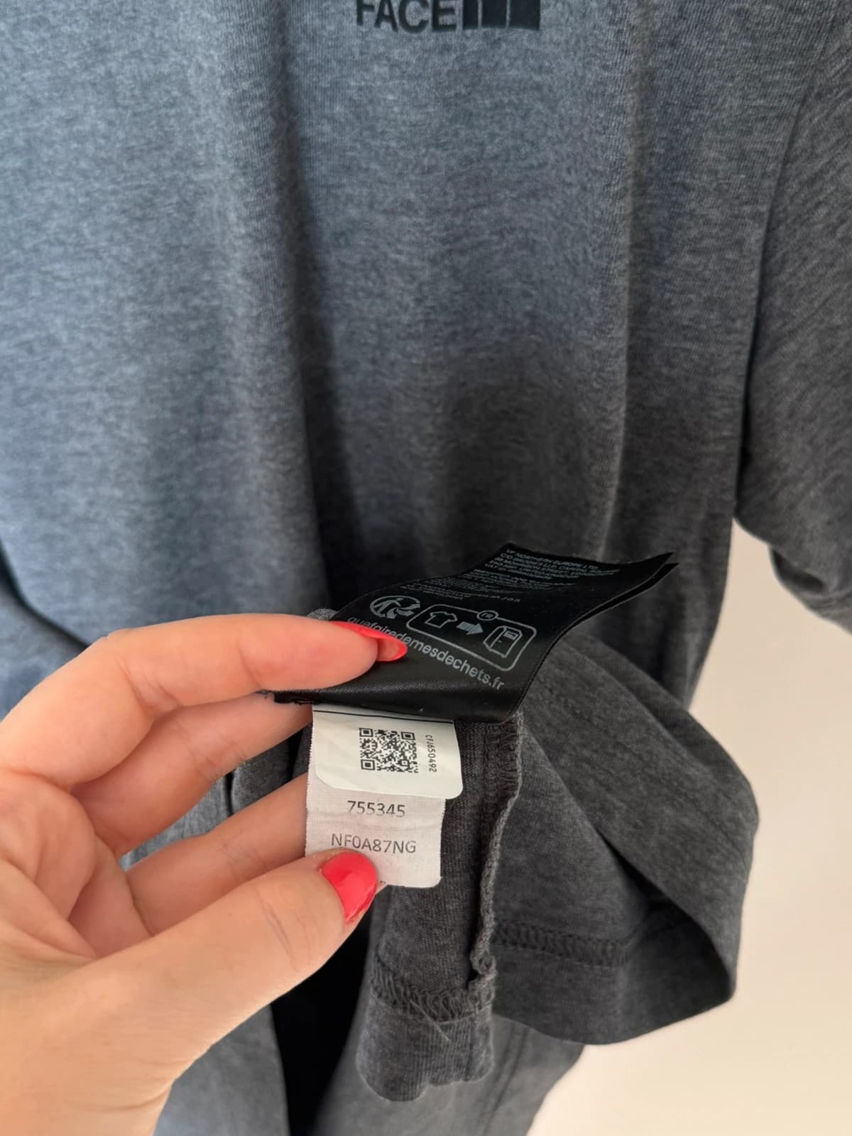 T-shirt The North Face gris chiné logo poitrine et dos taille L - FP2607107 - Photo 6/10