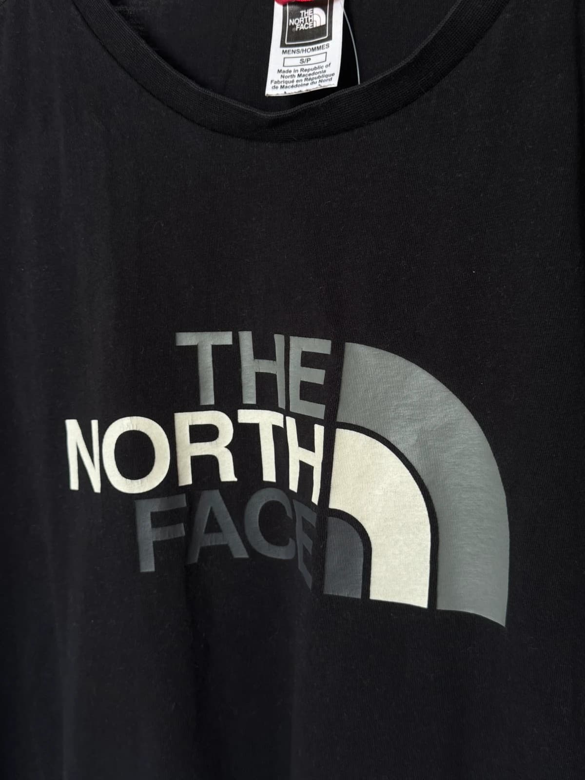 T-shirt The North Face noir logo poitrine et dos taille S - FP260724 - Photo 4/11