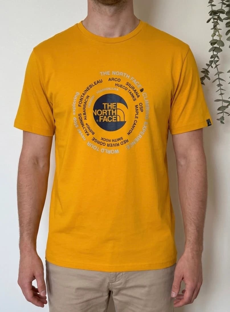 T-shirt The North Face World Climbing Tour jaune moutarde taille L - FP2607110 - Photo 1/11