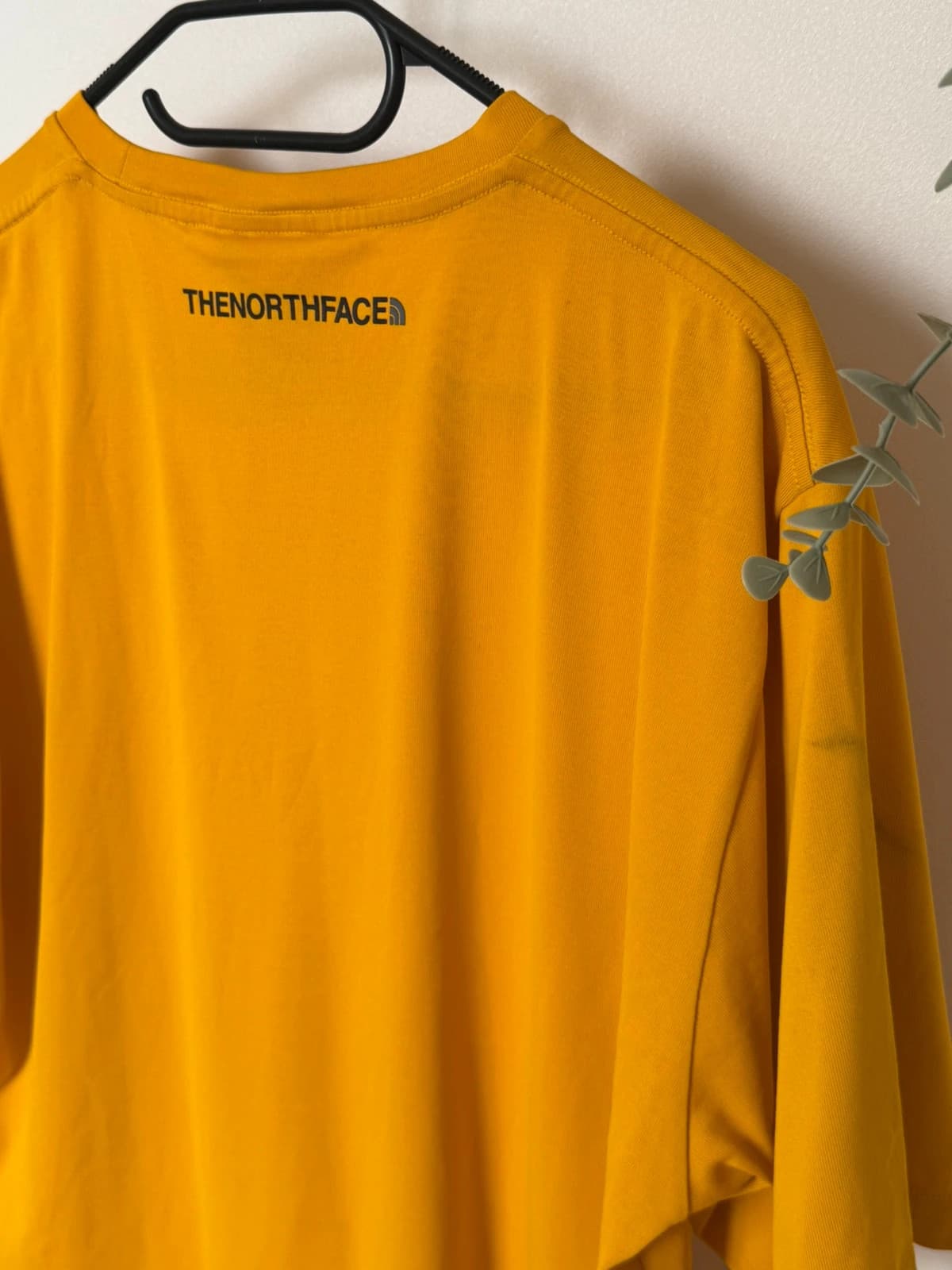 T-shirt The North Face World Climbing Tour jaune moutarde taille L - FP2607110 - Photo 8/11