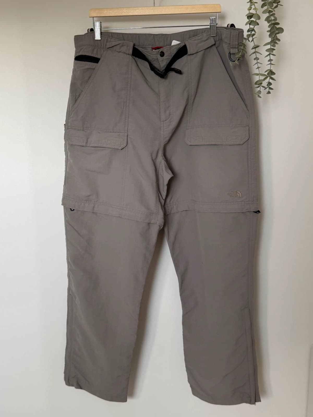 Pantalon convertible short randonnée The North Face gris taupe taille XL - FP260718 - Photo 2/12