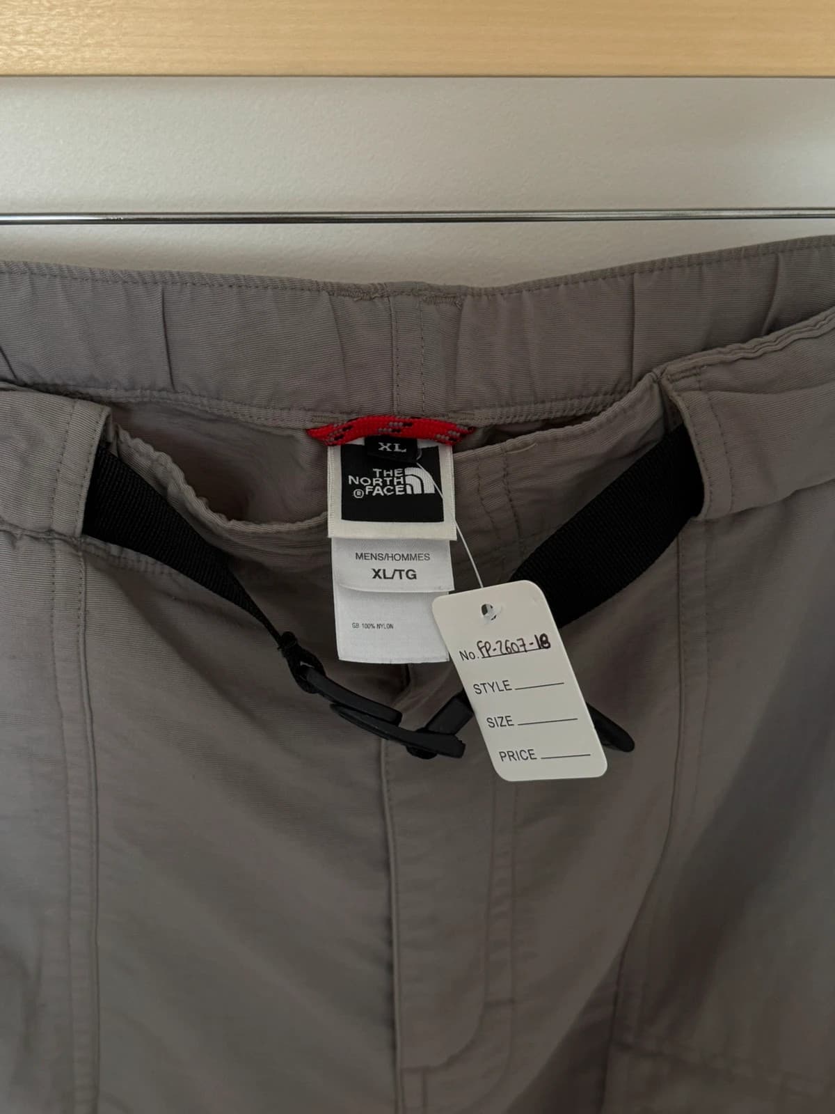 Pantalon convertible short randonnée The North Face gris taupe taille XL - FP260718 - Photo 3/12