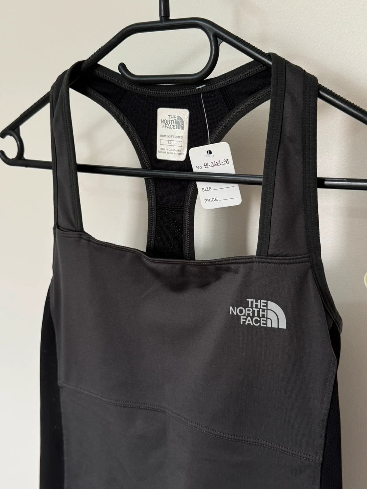 Débardeur sport The North Face brassière intégrée gris noir femme taille S - FP260798 - Photo 4/8