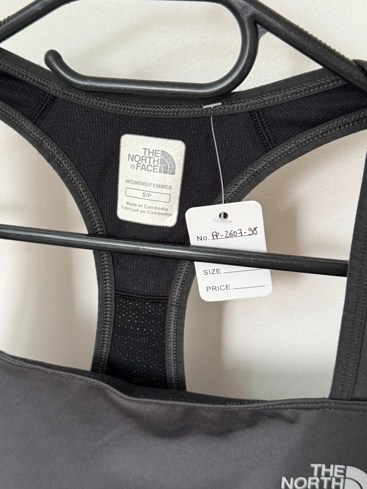 Débardeur sport The North Face brassière intégrée gris noir femme taille S - FP260798 - Photo 3/8