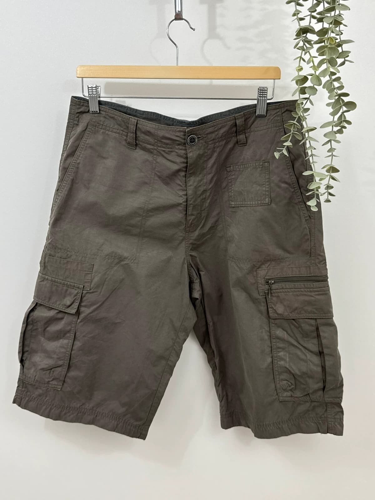 Bermuda cargo Columbia marron taille W34 50/L - FP2607159 - Photo 2/7