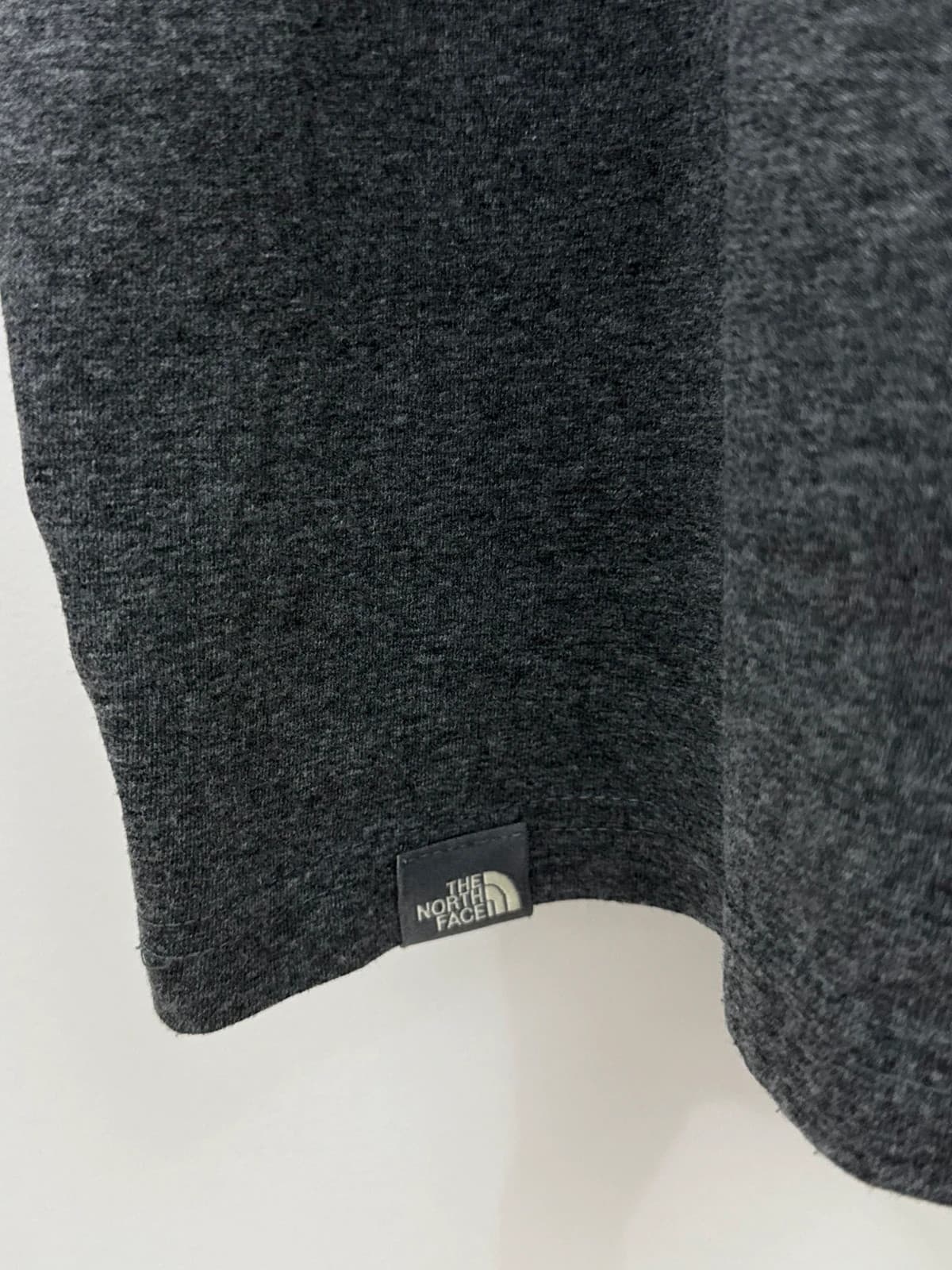 T-shirt The North Face gris anthracite chiné big logo taille L - FP2607157 - Photo 5/8