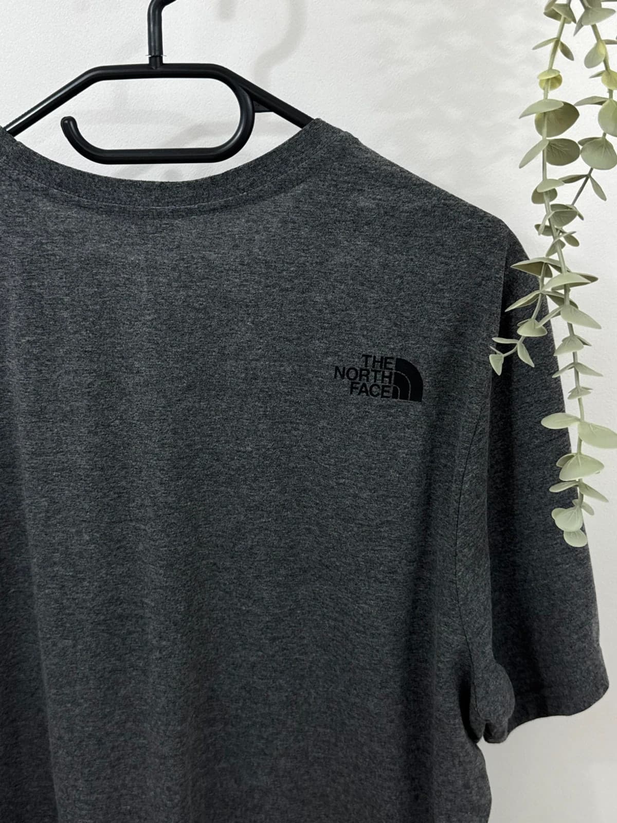 T-shirt The North Face gris anthracite chiné big logo taille L - FP2607157 - Photo 6/8