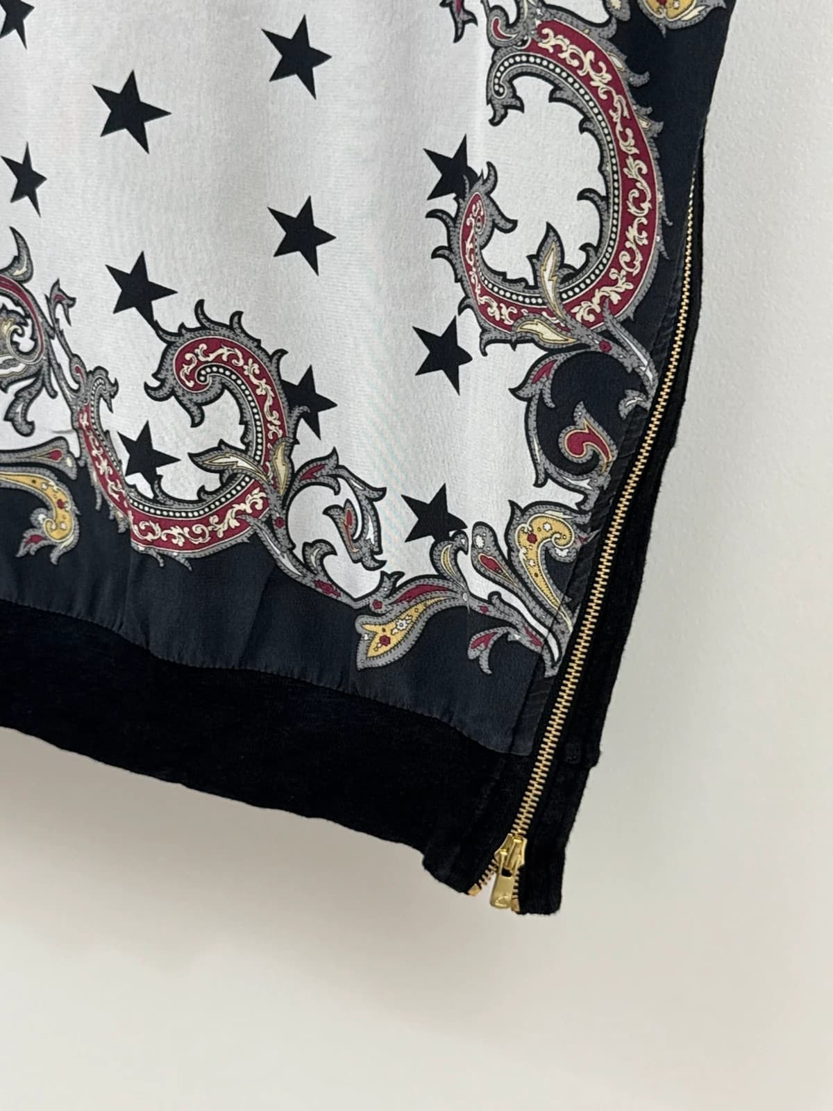 Top Sandro soie et lin imprimé étoiles paisley noir taille 2/M - DN26089 - Photo 3/10