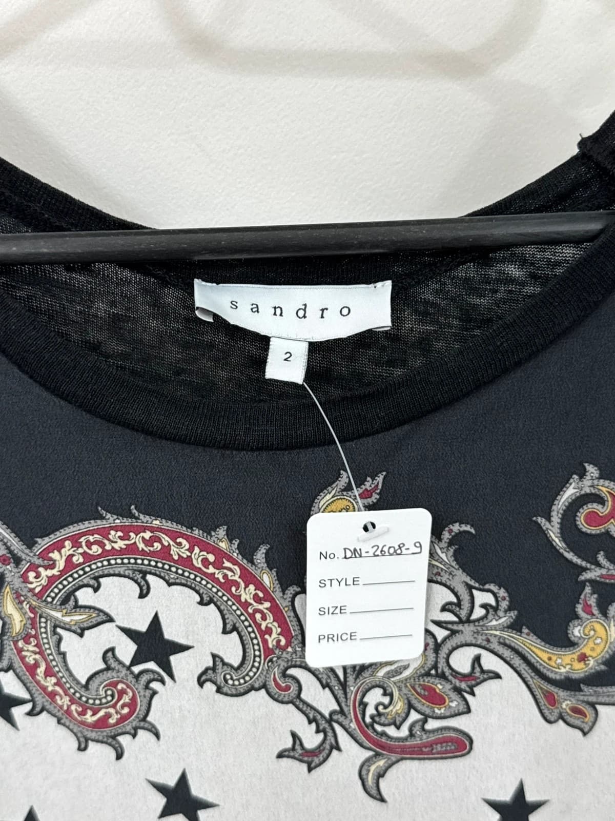 Top Sandro soie et lin imprimé étoiles paisley noir taille 2/M - DN26089 - Photo 5/10