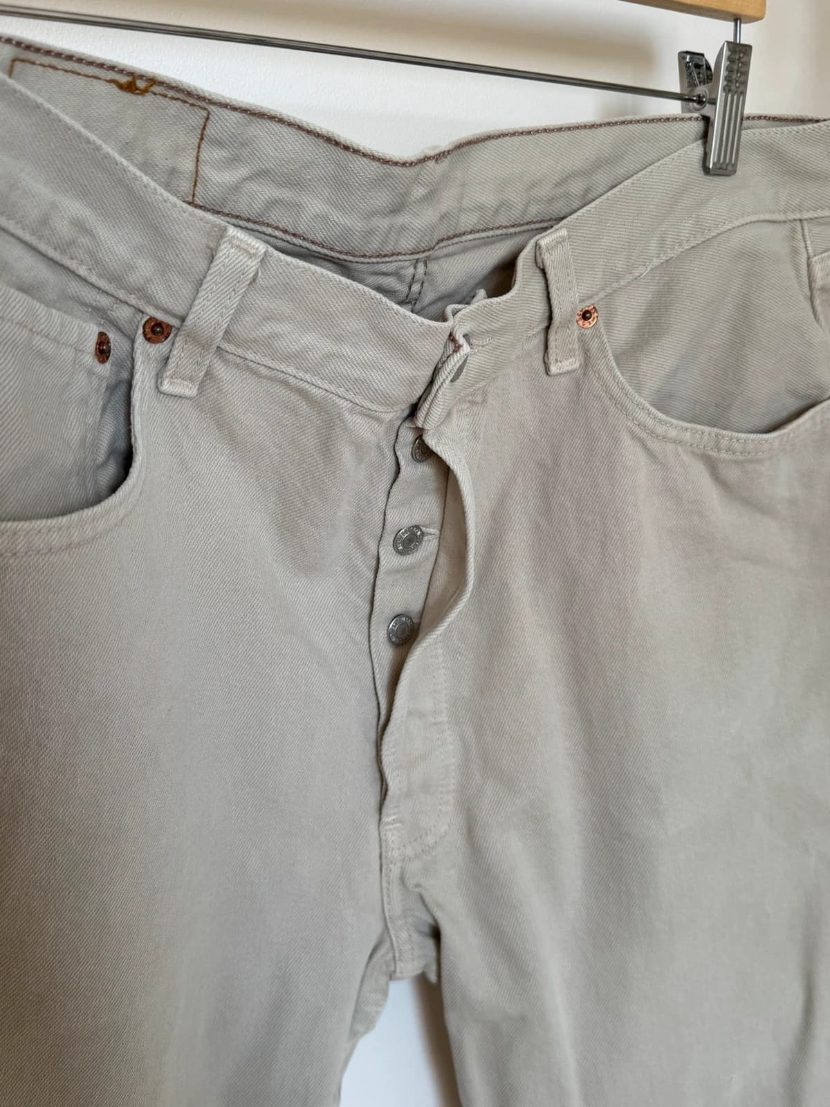 Levi’s 501 džinsai smėlio ekru spalvos, vintažiniai, tiesaus kirpimo - SK260623 W36 L32 – nuotrauka 6/11