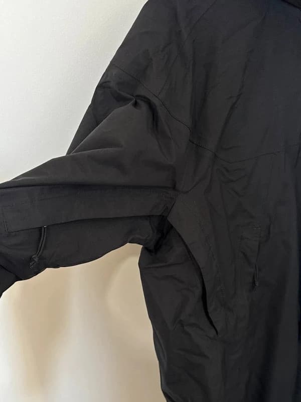 The North Face HyVent nepralaidi juoda vėjo striukė su gobtuvu, dydis M - FP260713 – nuotrauka 4/14