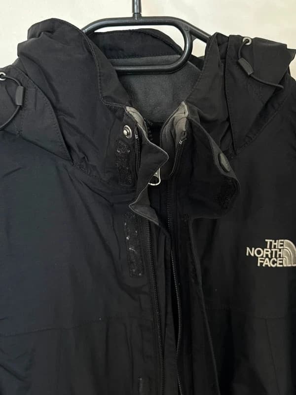The North Face HyVent nepralaidi juoda vėjo striukė su gobtuvu, dydis M - FP260713 – nuotrauka 6/14