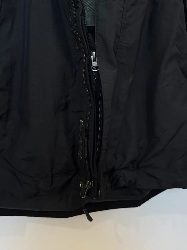The North Face HyVent nepralaidi juoda vėjo striukė su gobtuvu, dydis M - FP260713 – nuotrauka 11/14