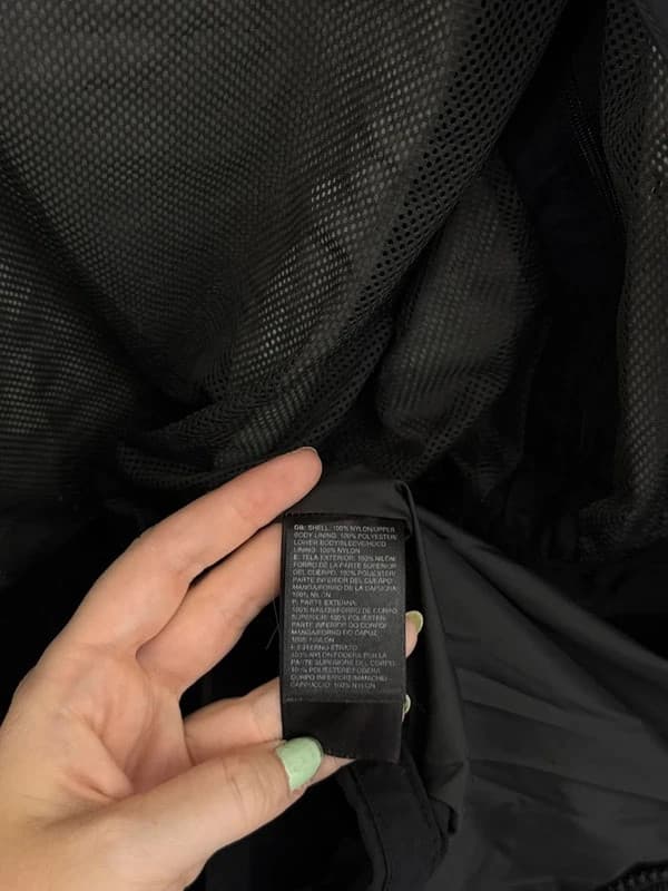 The North Face HyVent nepralaidi juoda vėjo striukė su gobtuvu, dydis M - FP260713 – nuotrauka 9/14