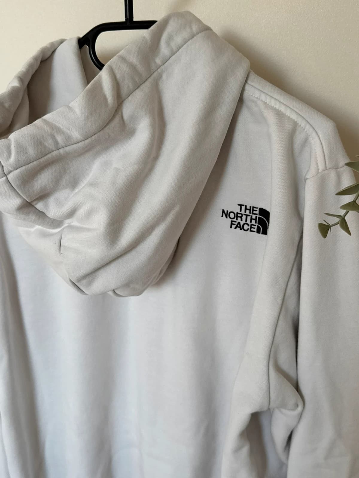 Sweat à capuche The North Face blanc logo brodé noir taille S - FP260746 - Photo 8/10