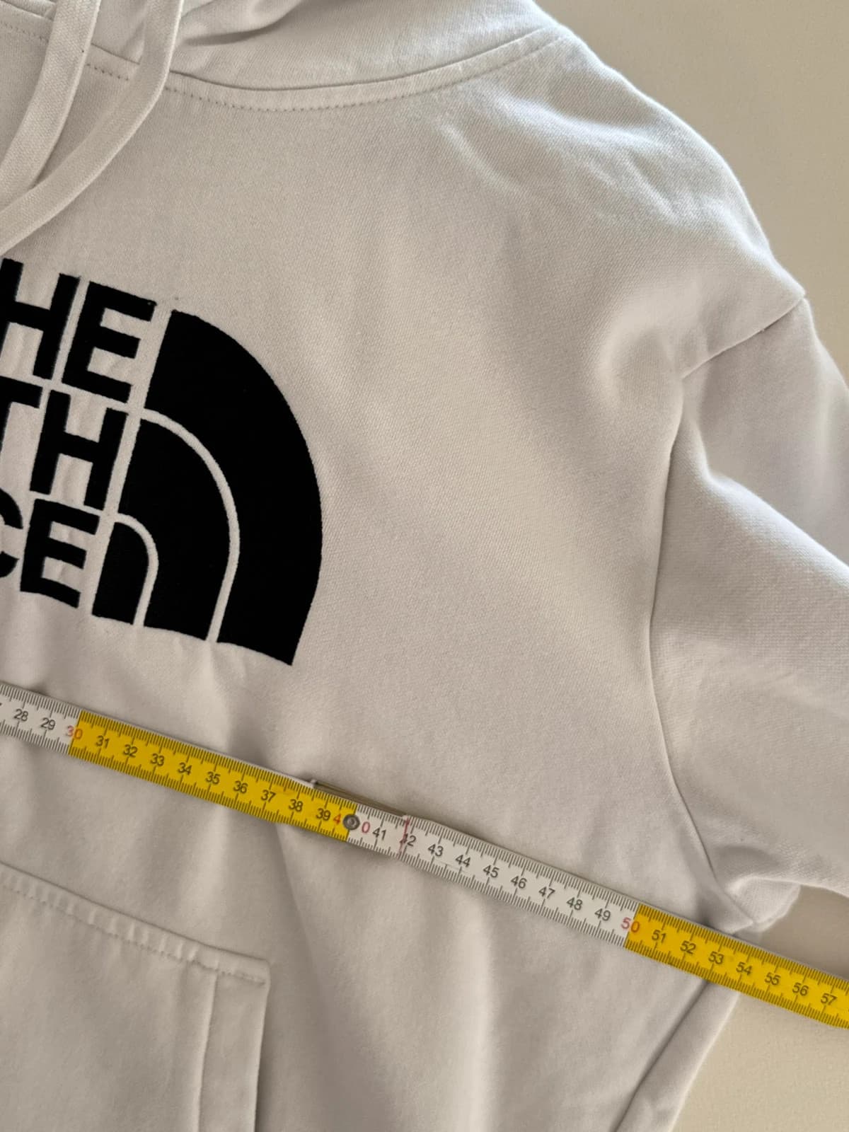 Sweat à capuche The North Face blanc logo brodé noir taille S - FP260746 - Photo 9/10
