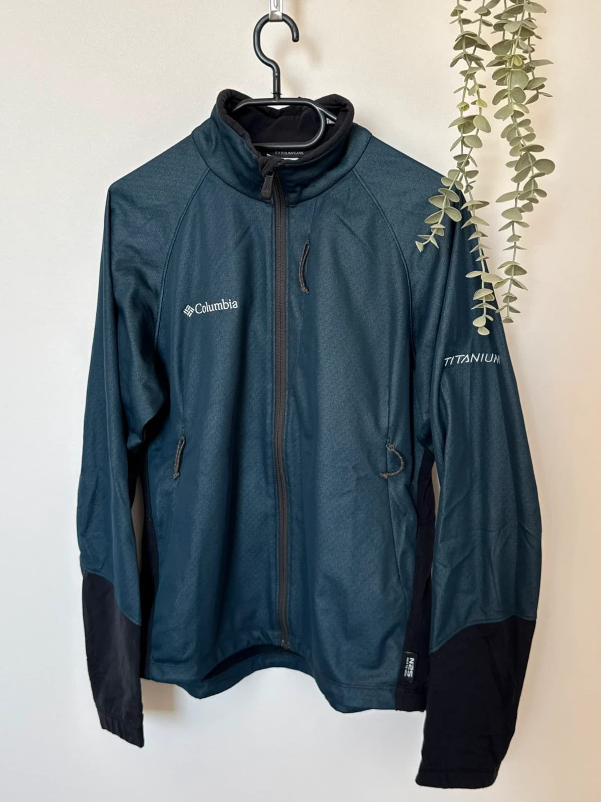 Columbia Titanium Windstopper N2S mavi siyah teknik ceket beden M - FP2607128 - Fotoğraf 2/11