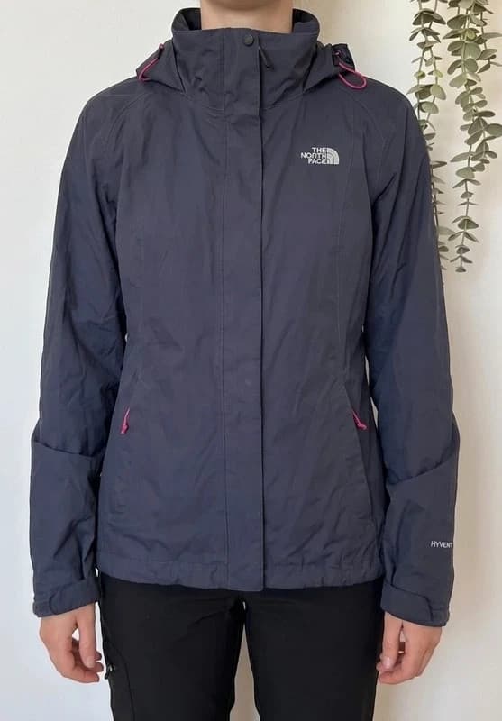 Vandeniui atspari HyVent striukė The North Face violetinė, moteriška, dydis S - FP2608145 – nuotrauka 1/12