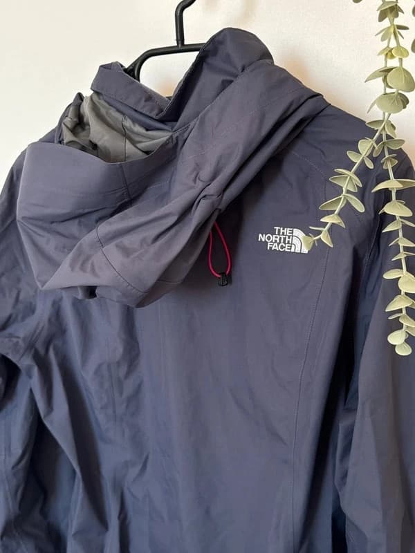 Vandeniui atspari HyVent striukė The North Face violetinė, moteriška, dydis S - FP2608145 – nuotrauka 9/12