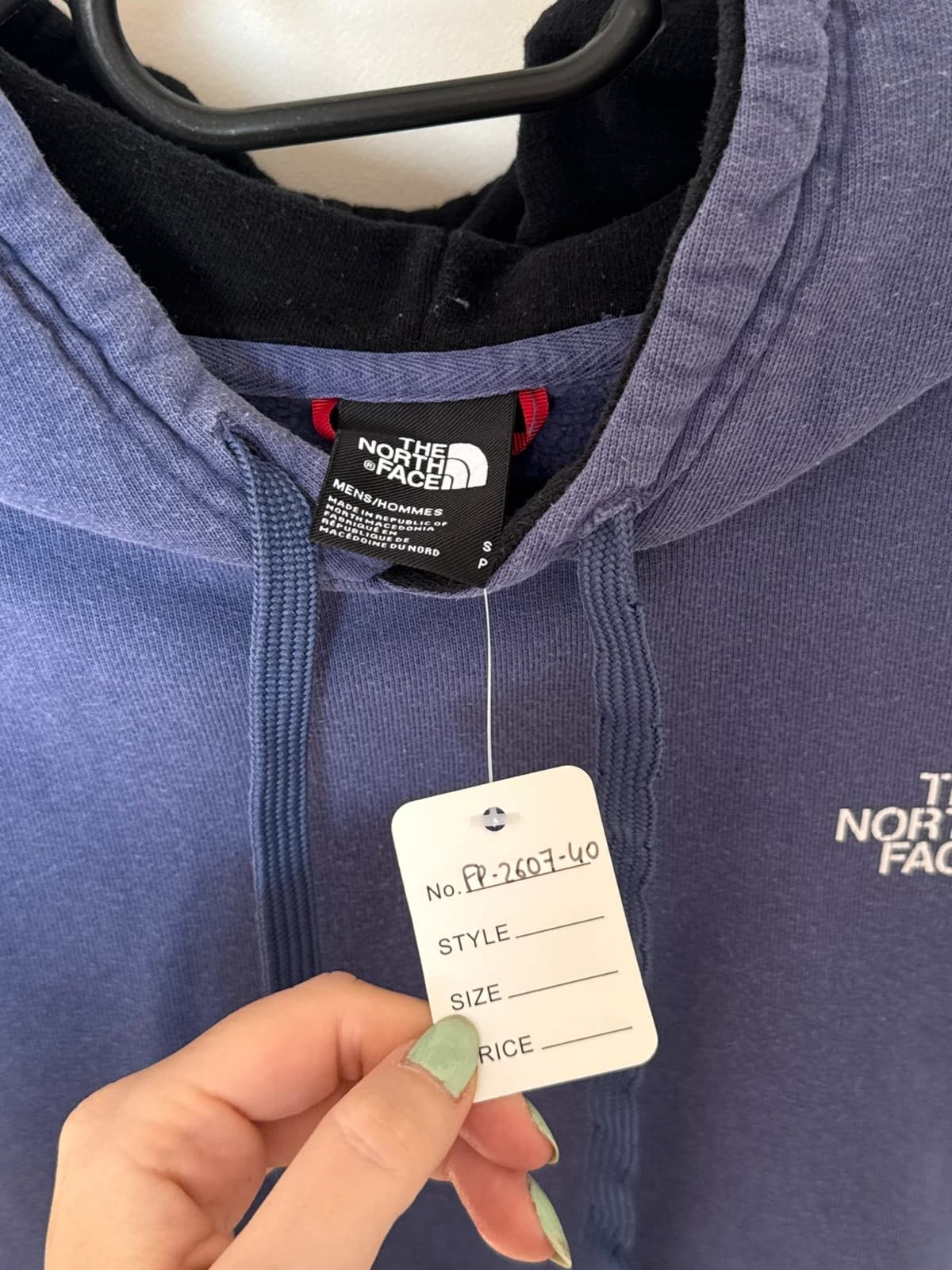 Sweat à capuche The North Face bleu violet logo capuche taille S - FP260740 - Photo 3/10