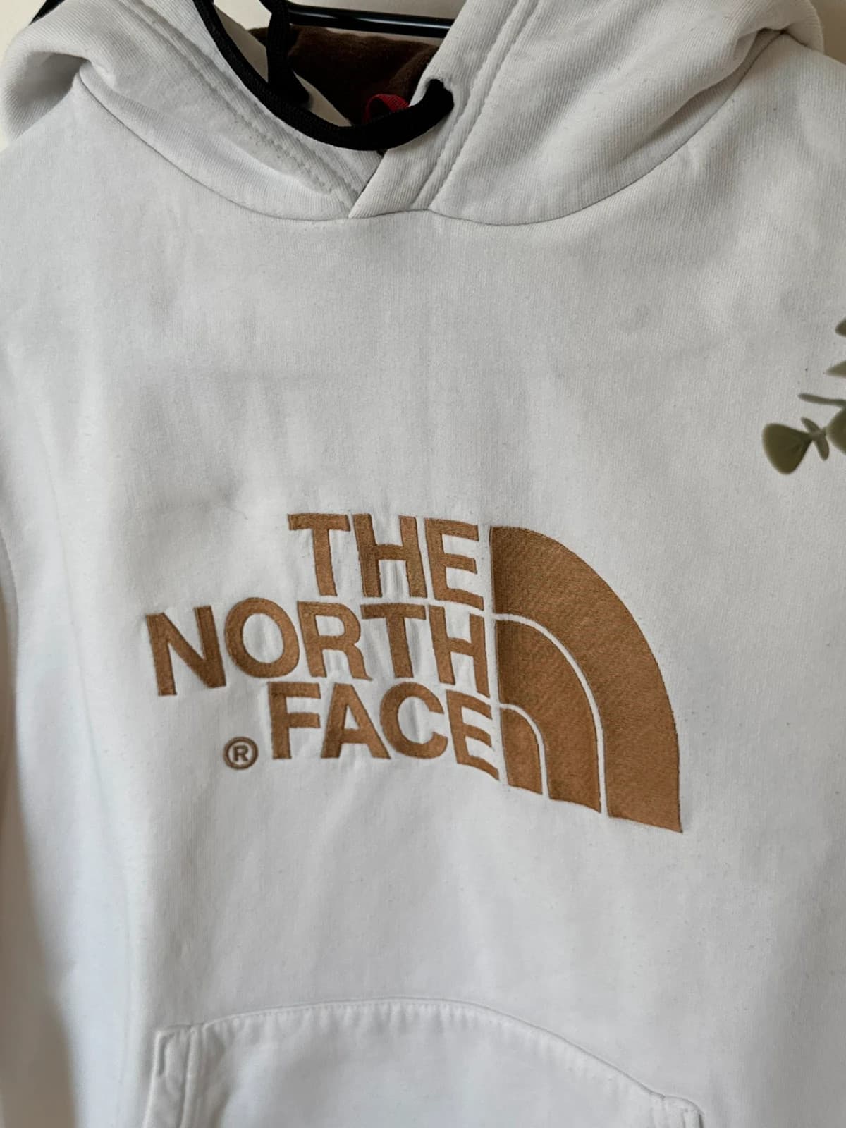 Sweat à capuche The North Face blanc logo brodé rose gold taille S - FP260747 - Photo 4/11