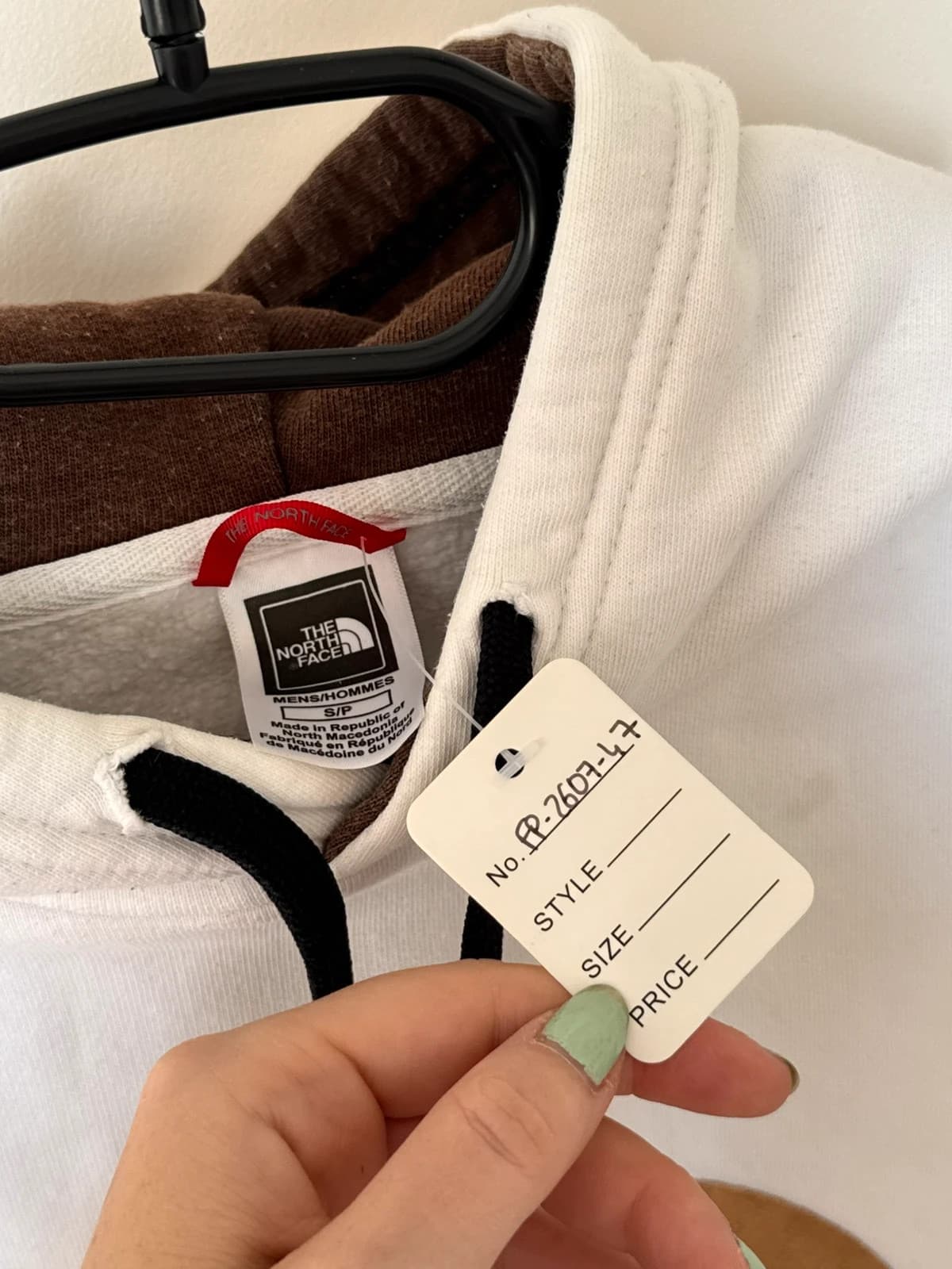 Sweat à capuche The North Face blanc logo brodé rose gold taille S - FP260747 - Photo 3/11
