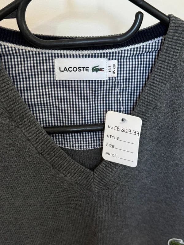 Pull col V Lacoste gris anthracite taille 7/XXL - FP260777 - Photo 3/8