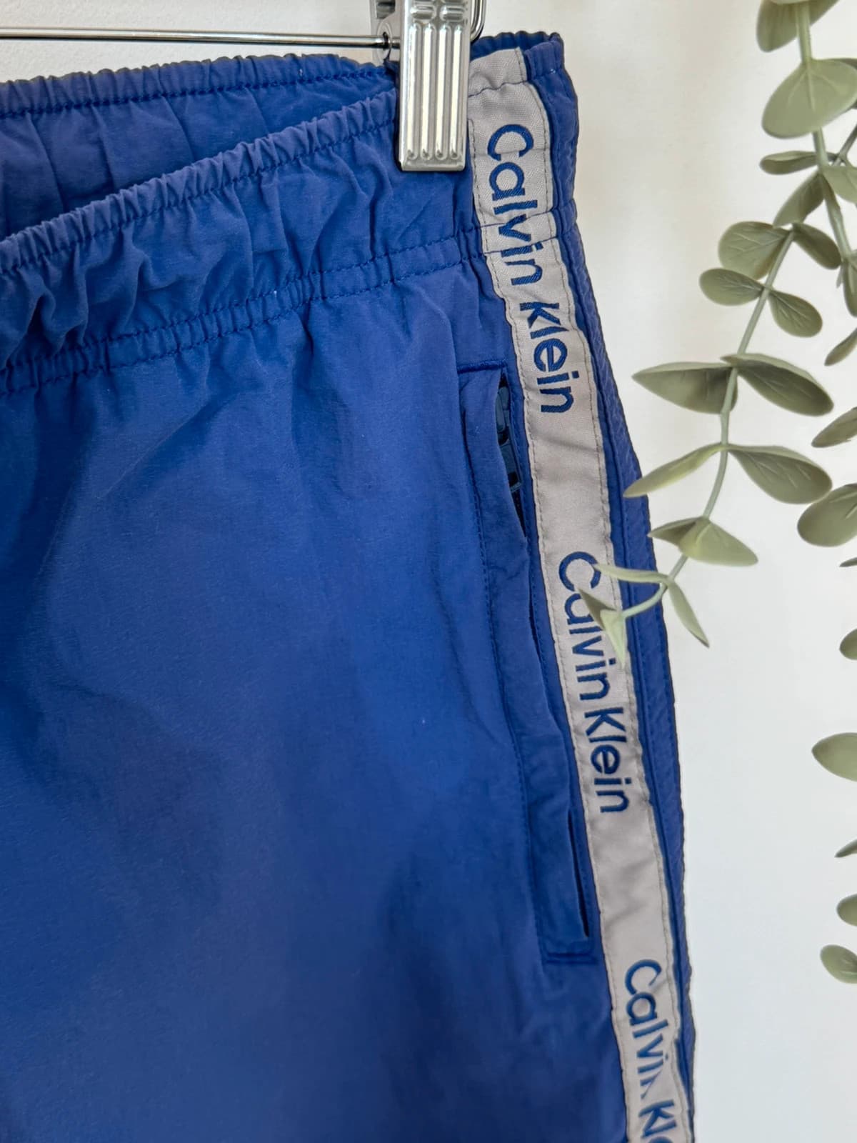 Maudymosi šortai Calvin Klein mėlyni su logotipo juostomis, dydis M - SK26065 – nuotrauka 4/9