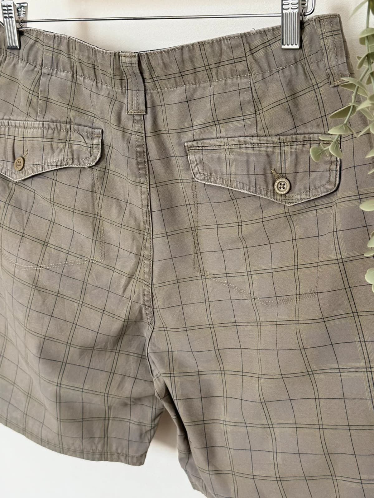 Wrangler laisvo kirpimo pilkai smėlio kratiniai šortai, dydis W30 - PP2603123 – nuotrauka 6/9