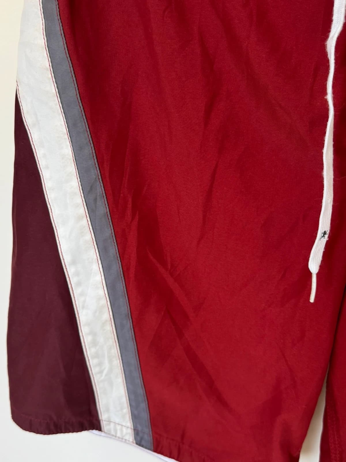 Short de bain boardshort Mossimo rouge bordeaux taille 36/XL - PP2603217 - Photo 4/8