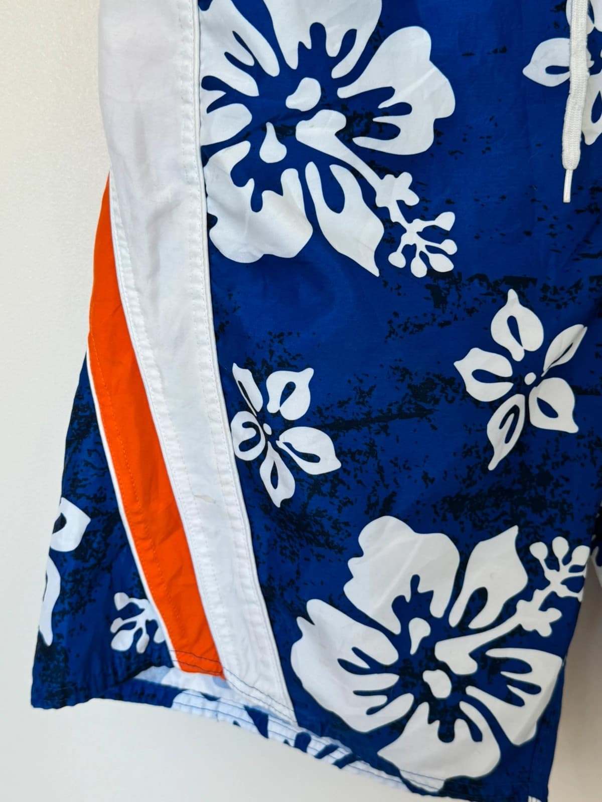 Badeshorts No Boundaries blå oransje med hvite blomstermotiver størrelse M/L - PP2603236 - Bilde 3/9