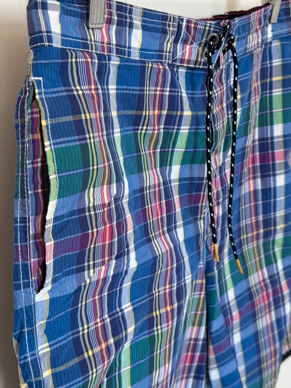 Short de bain Tommy Hilfiger à carreaux bleu violet taille 34/L - PP2603206 - Photo 3/12