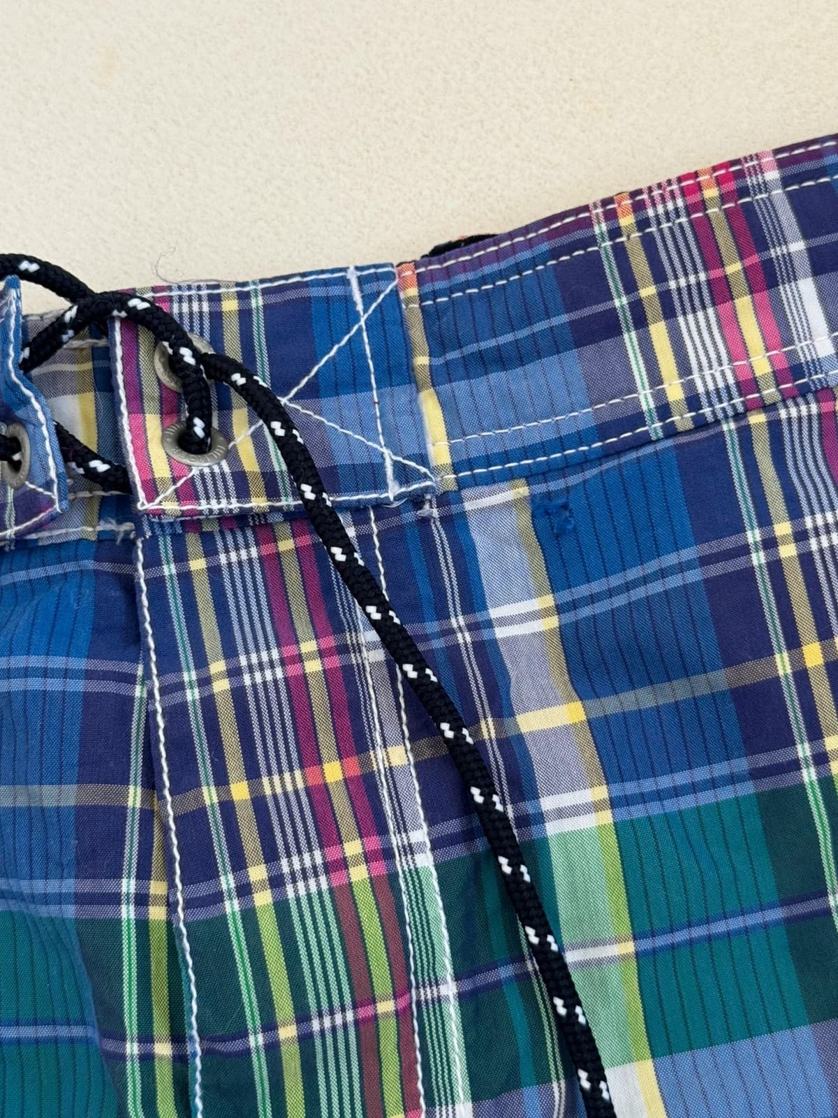 Short de bain Tommy Hilfiger à carreaux bleu violet taille 34/L - PP2603206 - Photo 7/12