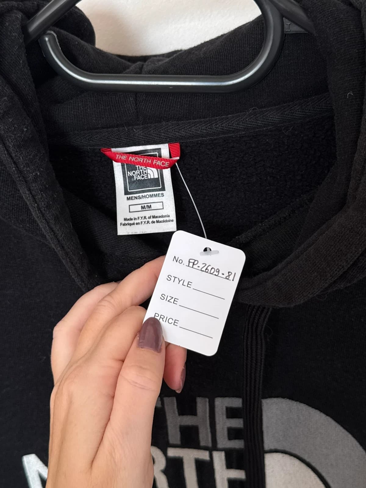 Sweat à capuche The North Face noir gros logo brodé gris blanc taille M - FP260981 - Photo 3/10