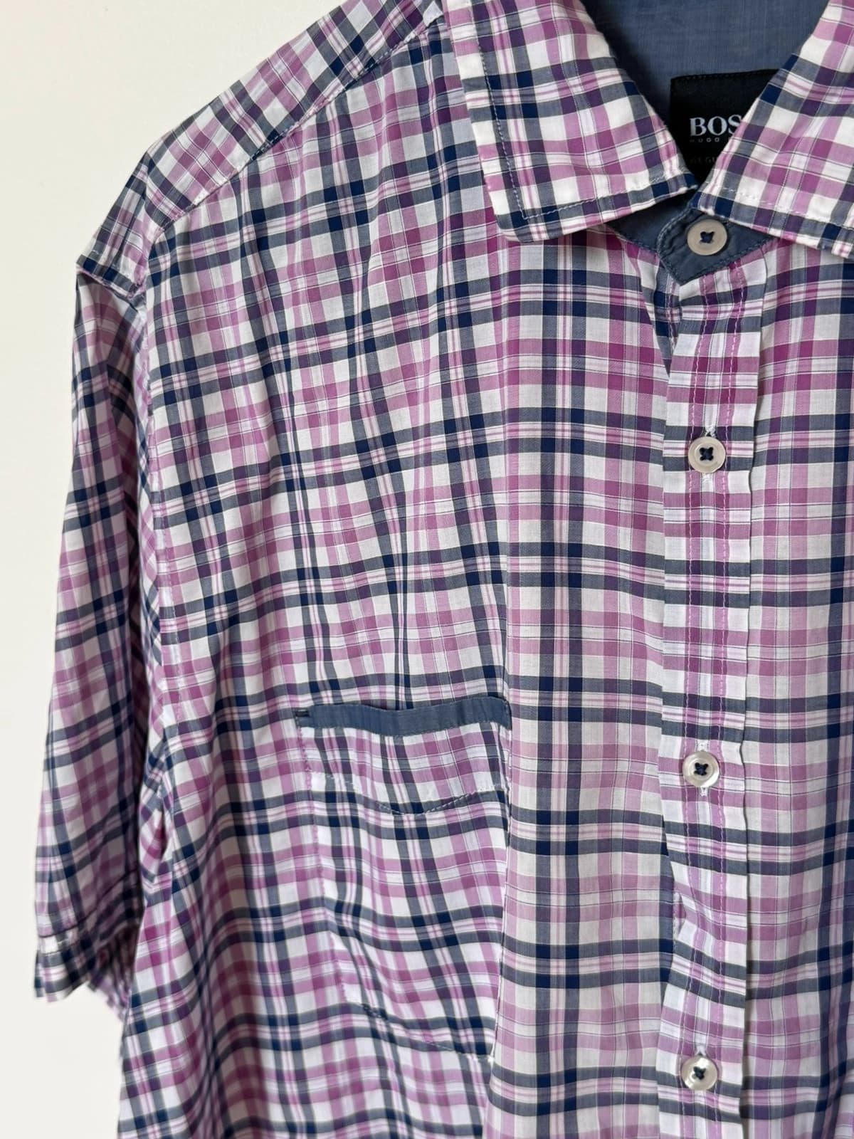 Chemise manches courtes regular fit BOSS carreaux rose violet bleu taille L - DN26095 - Photo 5/11