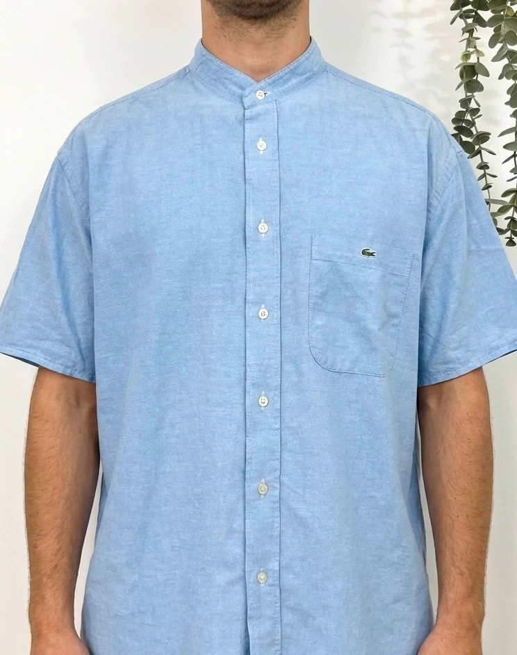 Hemd mit Mao-Kragen, kurzen Ärmeln, Lacoste, Baumwolle himmelblau Größe 43/XXL - FP260177