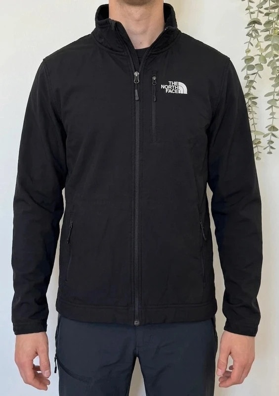 The North Face juodas softshell švarkas su flisiniu pamušalu, dydis M - FP260714