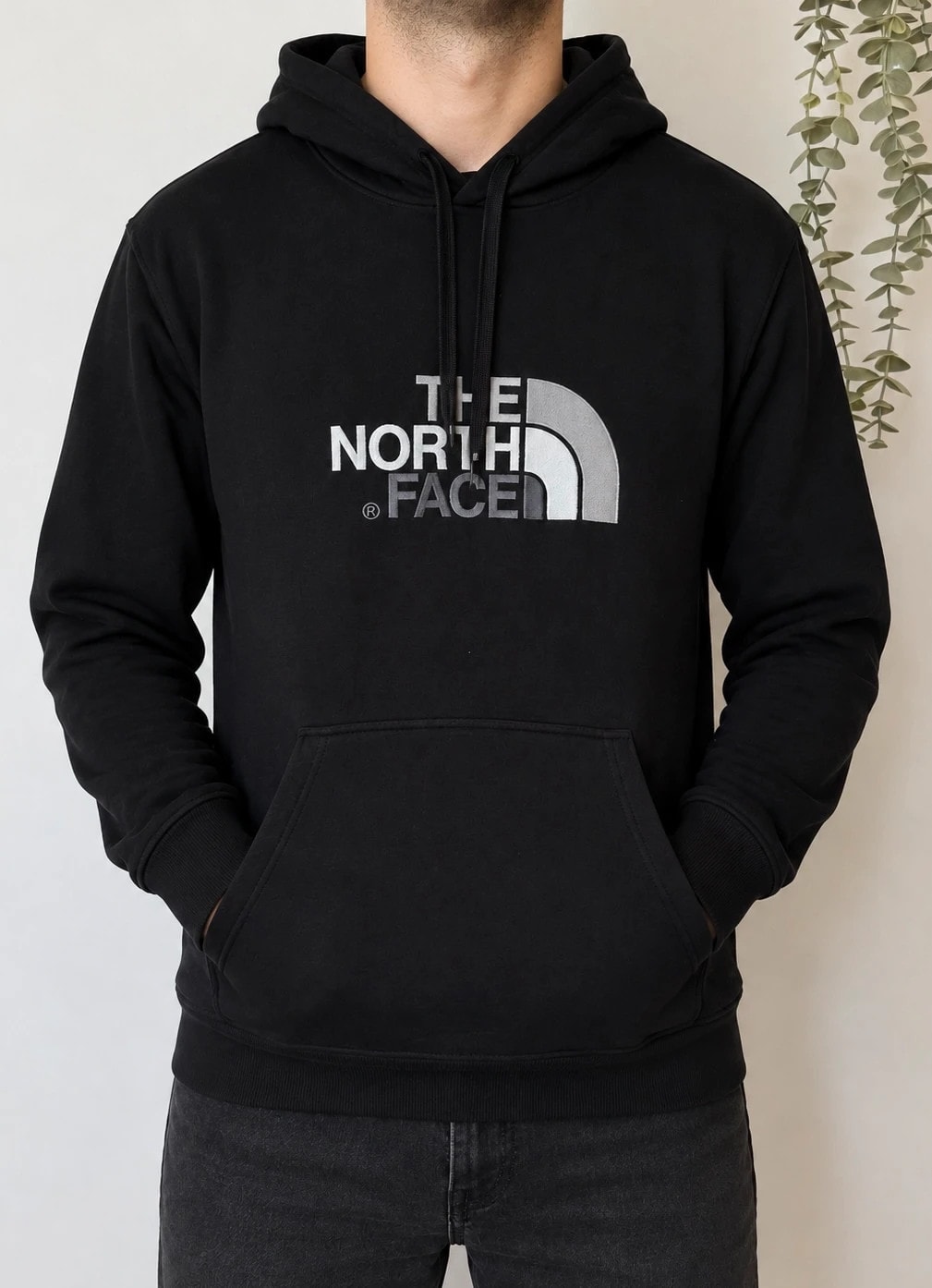 Sweat à capuche The North Face noir logo brodé gris taille L - FP2607116