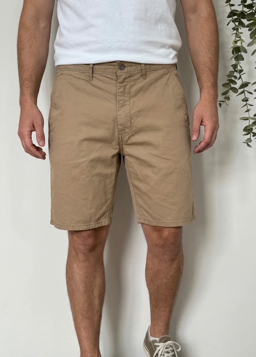 Short chino Levi's beige white tab taille W34 - PP2603153