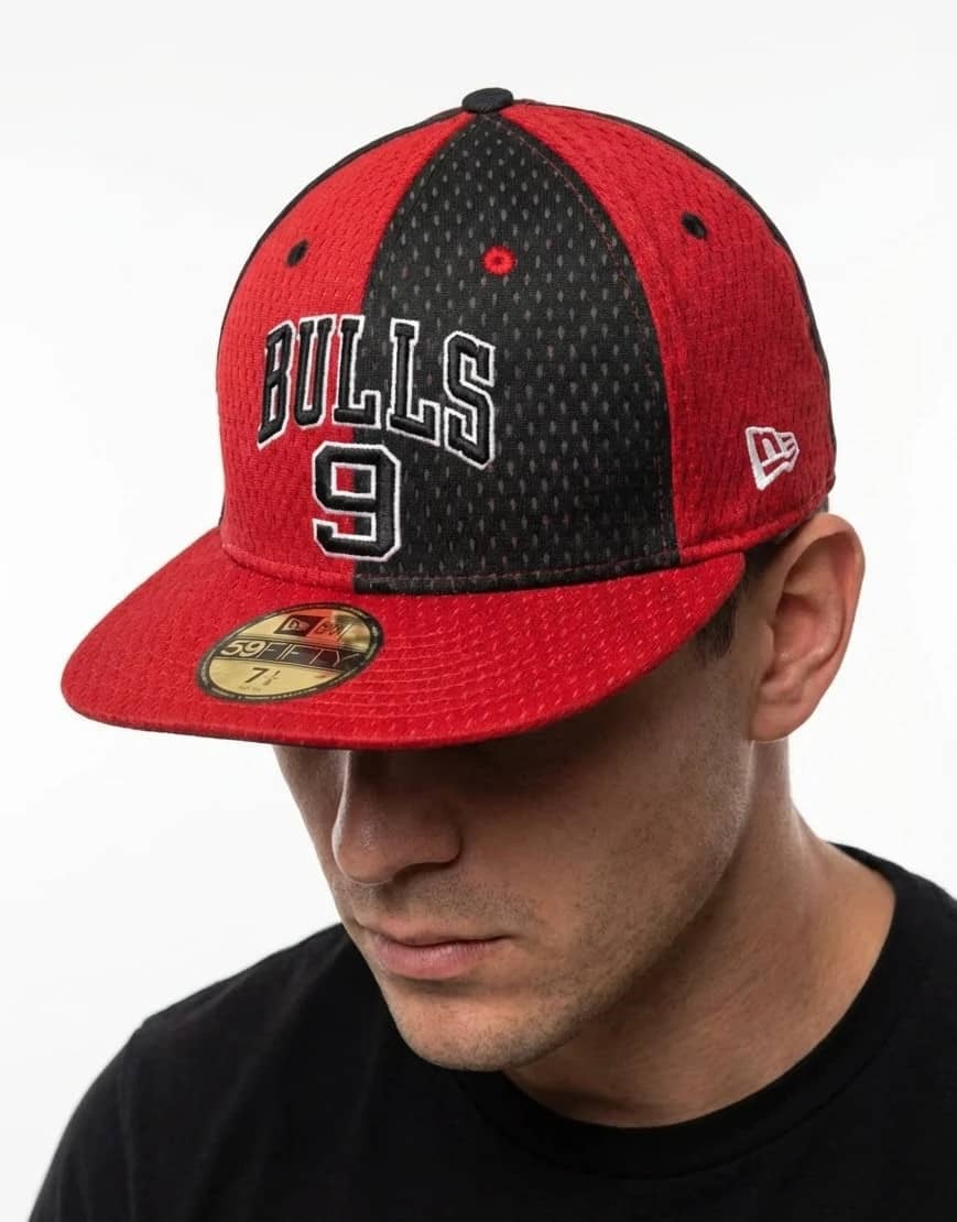 Casquette NBA rouge et noire Chicago Bulls Deng 9 New Era 59Fifty fitted 7 1/8