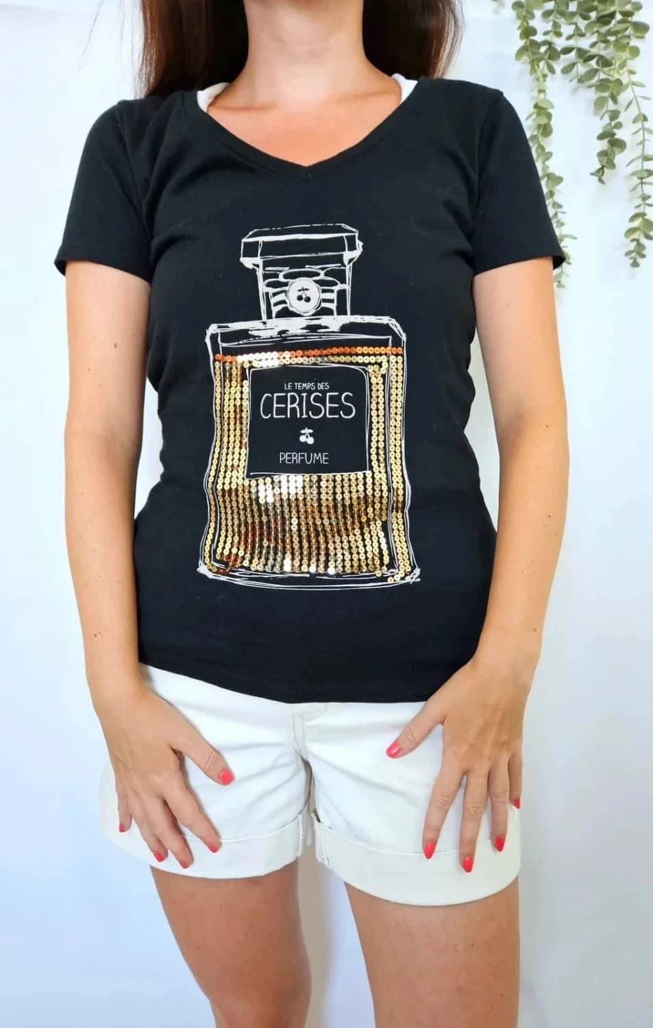 Tee-shirt noir à sequins parfum Le Temps des Cerises taille L