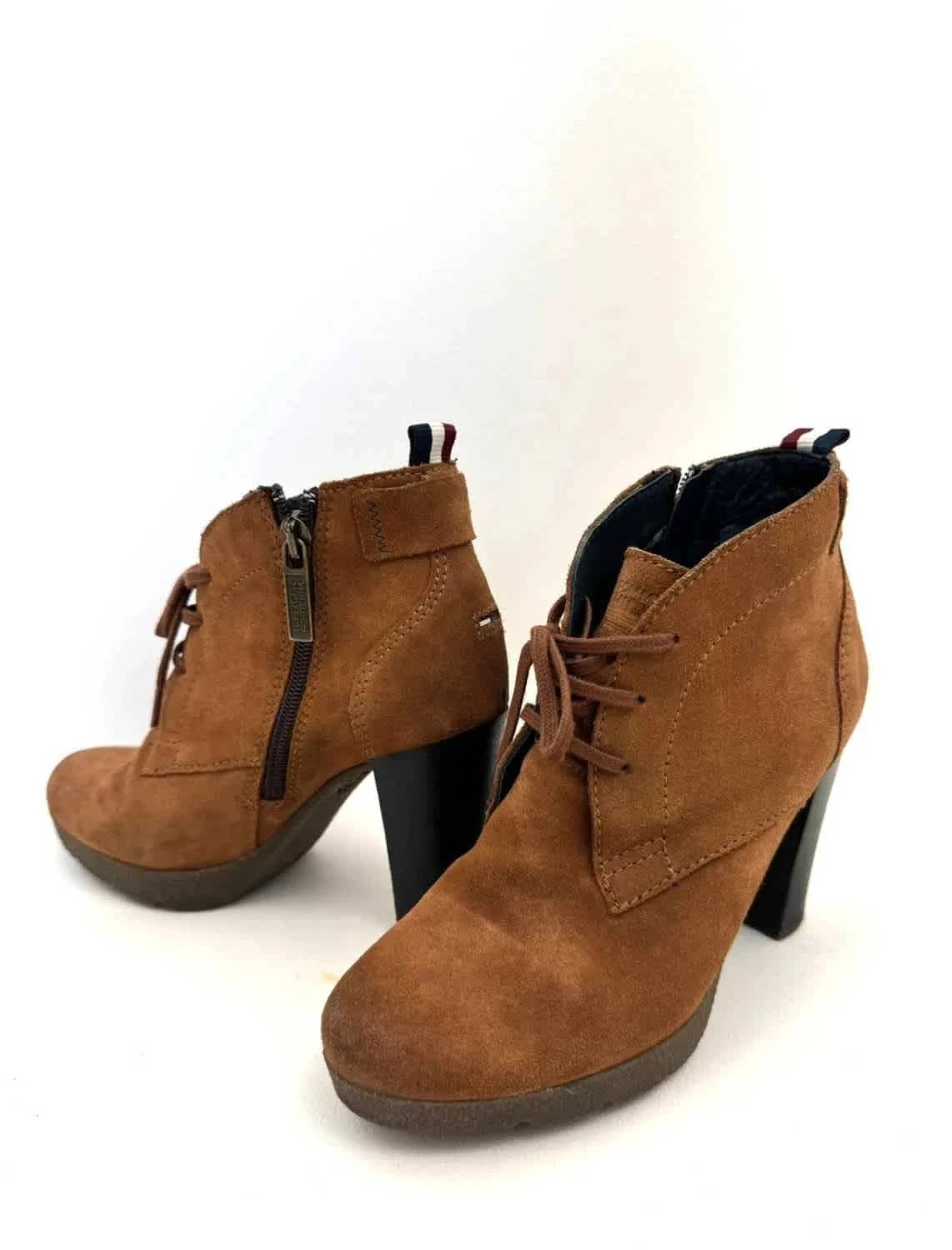 Bottines talon cuir suédé Tommy Hilfiger camel taille 36