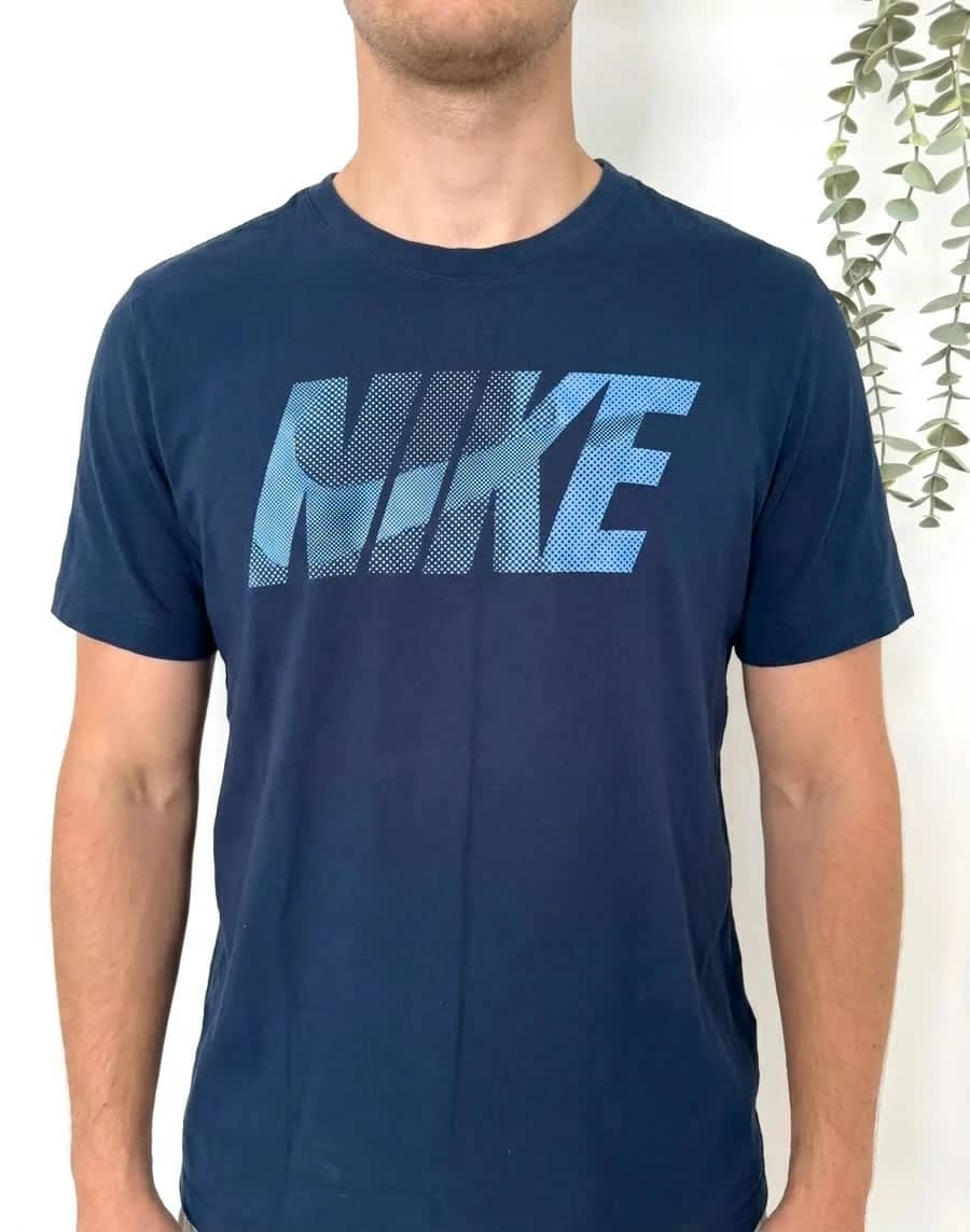 T-shirt Nike Dri-FIT bleu marine logo graphique taille S - FP2512194